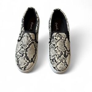 Snakeskin Print Faux‎ Leather Slip On Sneakers